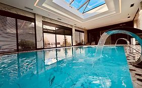 Vera Hotel-Villa